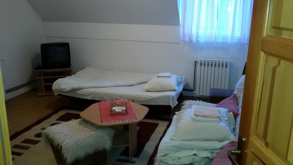 Apartments Ogorjelica Jahorina Bilik gambar